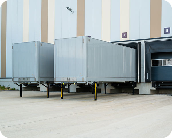 Cross-docking synchronization